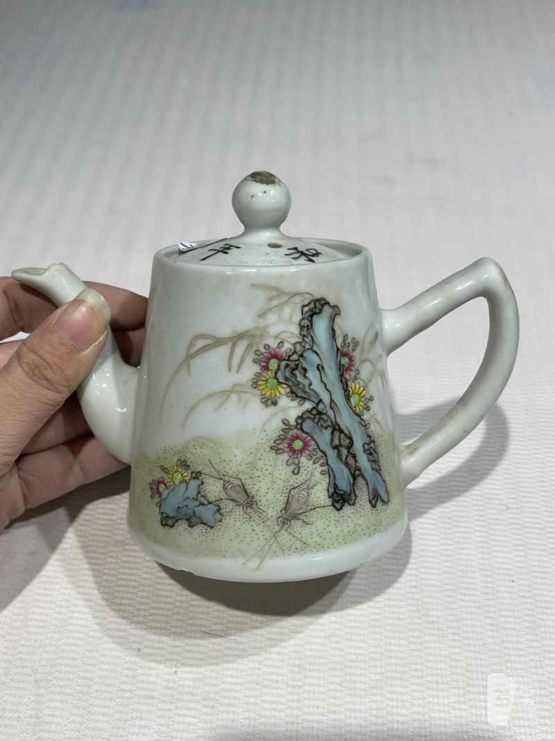 清代 粉彩茶壶一组十二件 - 图65